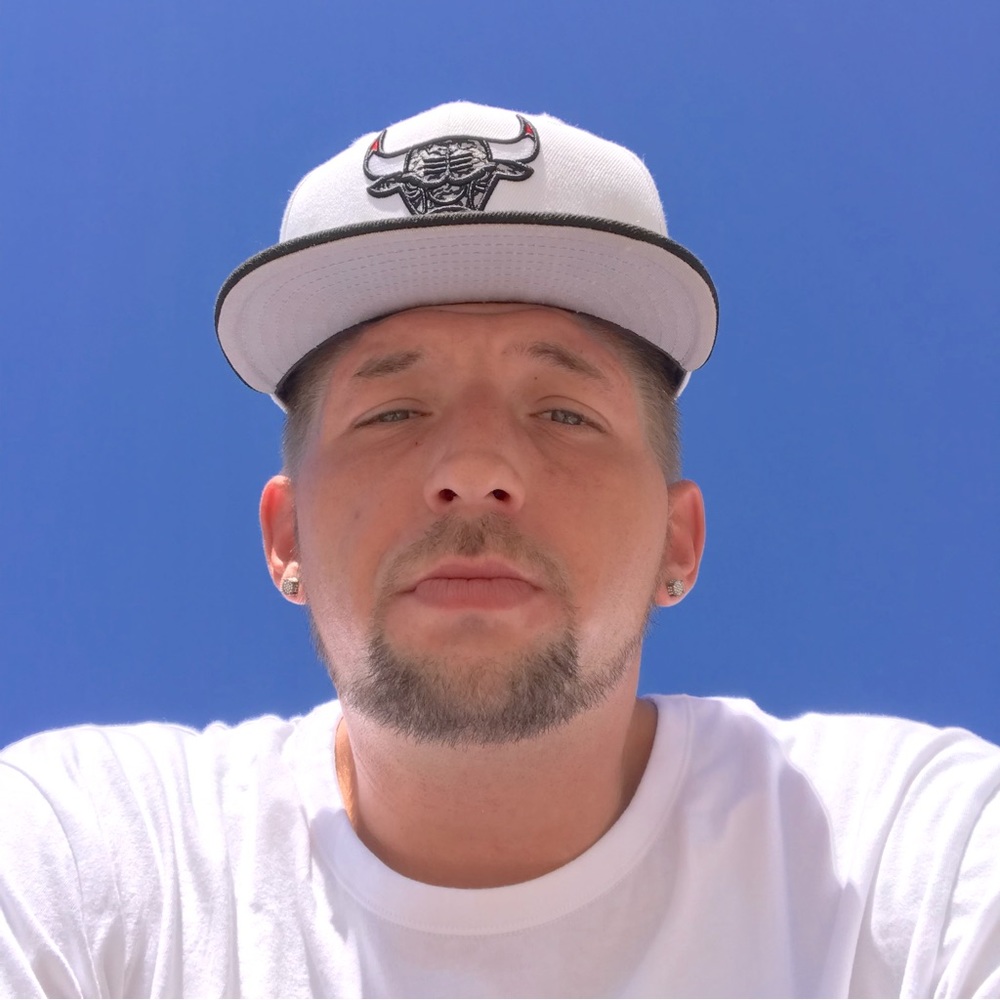 Meet your Posher, Aaron